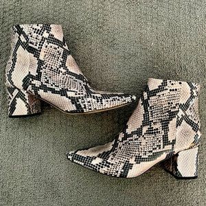 Marc Fisher Snake Skin Booties sz8